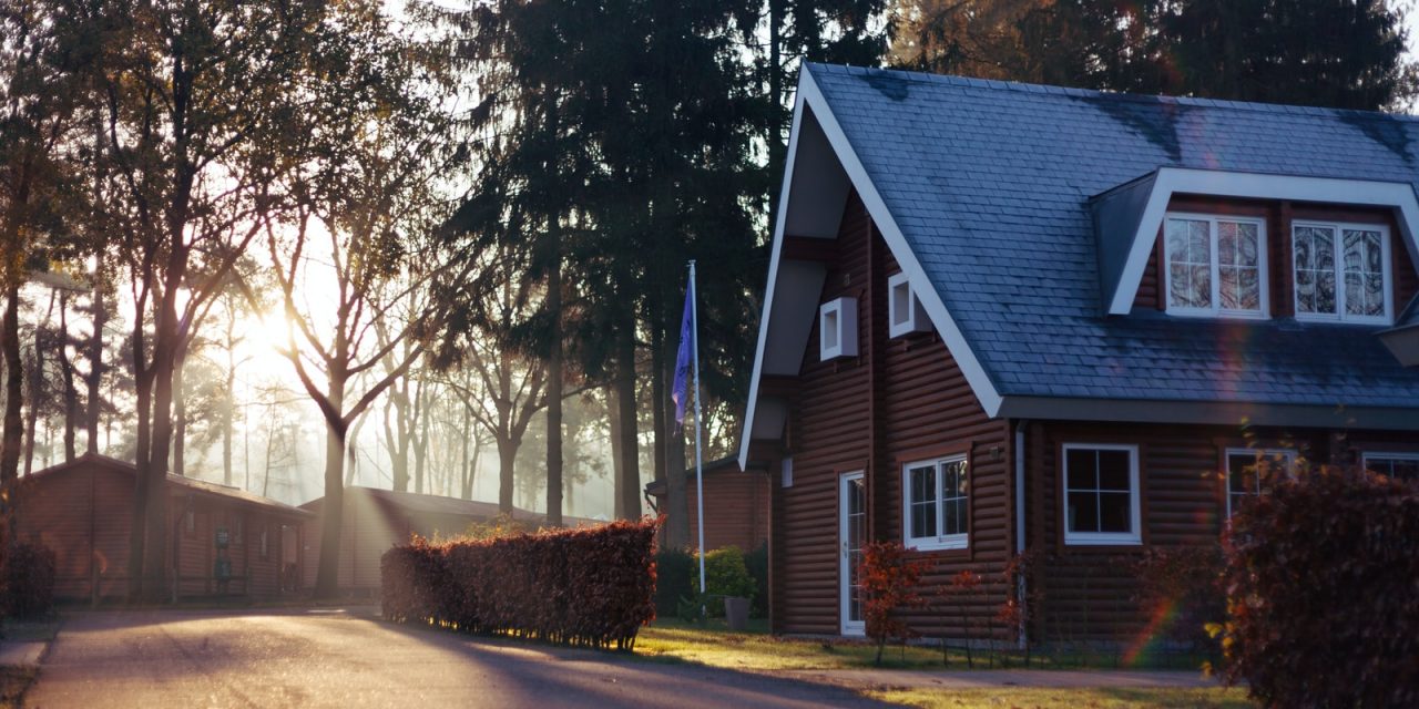 Hoe een tuinoverkapping kiezen: belangrijke factoren om te overwegen