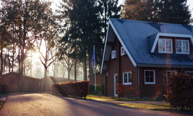 Hoe een tuinoverkapping kiezen: belangrijke factoren om te overwegen